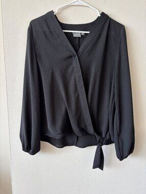 Soho New York & Company Black Long Sleeve Top - Size Small